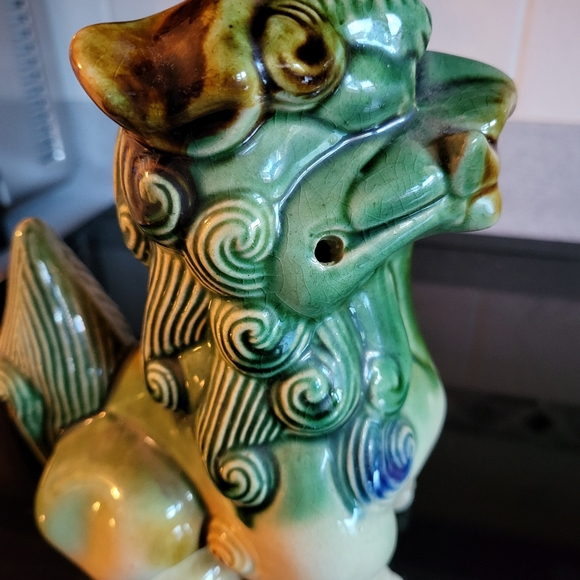 Pair of Chinese Polychrome Ceramic Glaze Foo Dogs - Picture 14 of 16